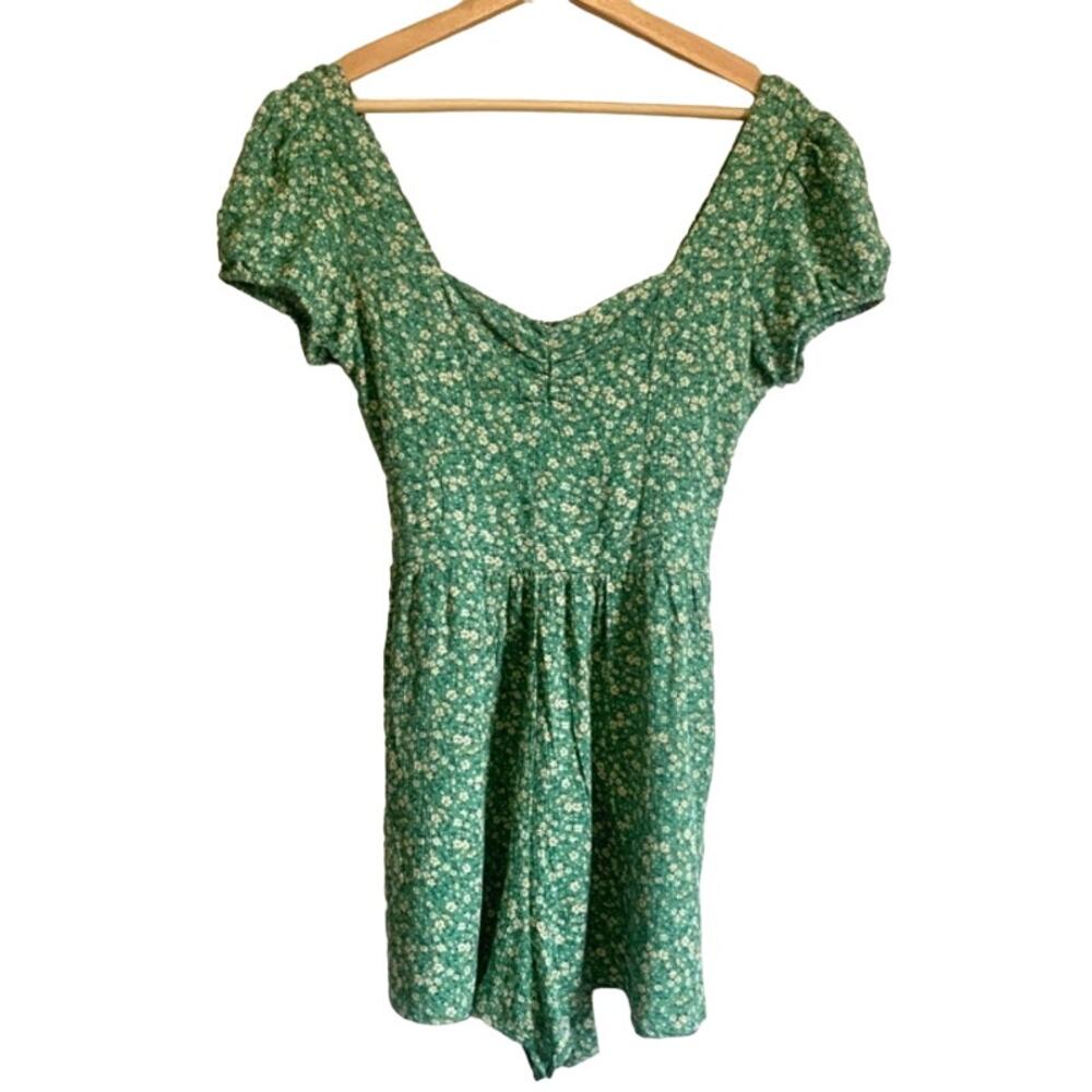 American Eagle Ditsy Floral Short Sleeve Romper with Pockets